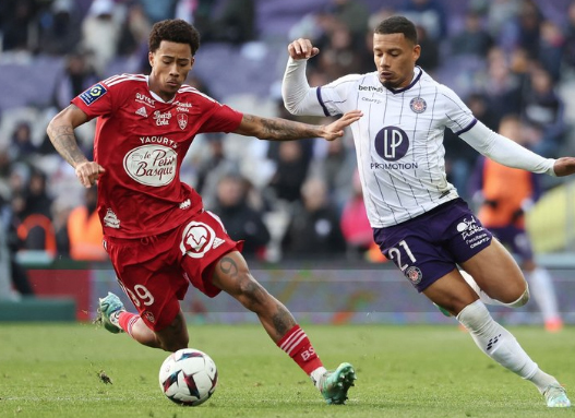 Foto - Üç büyükler için yazılan süper Brezilyalı! Bakalım hangi formayı giyecek?