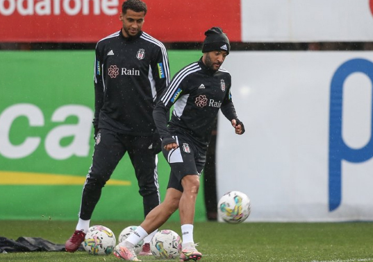 Foto - Üç büyükler için yazılan süper Brezilyalı! Bakalım hangi formayı giyecek?