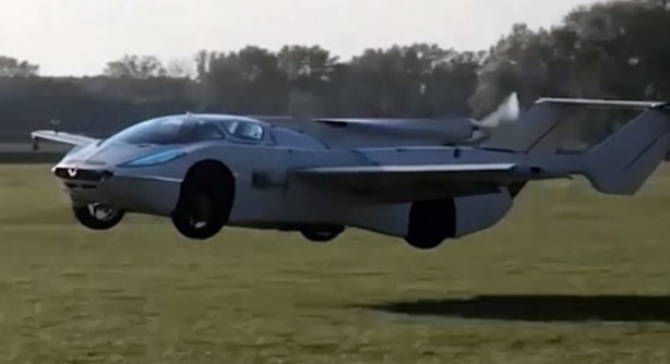 Foto - Üç dakikada uçağa dönüşen araba