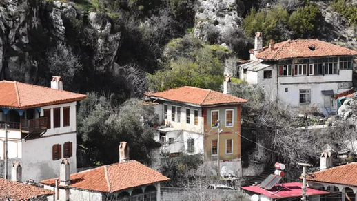 Foto - Üç ilimizde tarih fışkırıyor! O sektörde nefesler tutuldu: Emeklilerin tercih ettiği o yere akın akın göç ediyorlar!