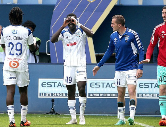 Foto - Üç isim söz konusu: Erden Timur'dan ters köşe! 19'luk yıldız için dünya devleriyle yarışıyor...