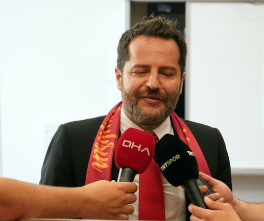 Üç isim söz konusu: Erden Timur'dan ters köşe! 19'luk yıldız için dünya devleriyle yarışıyor...