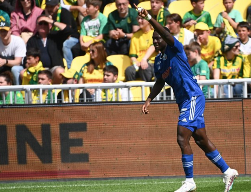 Foto - Üç isim söz konusu: Erden Timur'dan ters köşe! 19'luk yıldız için dünya devleriyle yarışıyor...