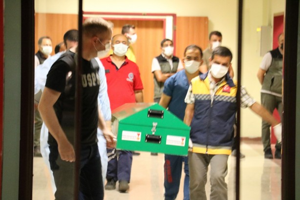 Foto - Uçak kazasında hayatını kaybeden mürettebatın cenazeleri Adana'ya gönderildi