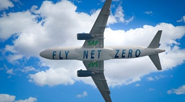 Foto - Uçakların arkada bıraktığı beyaz izleri artık göremeyebilirsiniz