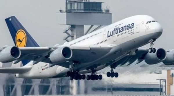 Foto - Uçakta ceset paniği