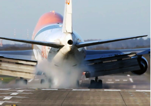 Foto - Uçakta korkutan anlar! Çok sayıda yaralı var