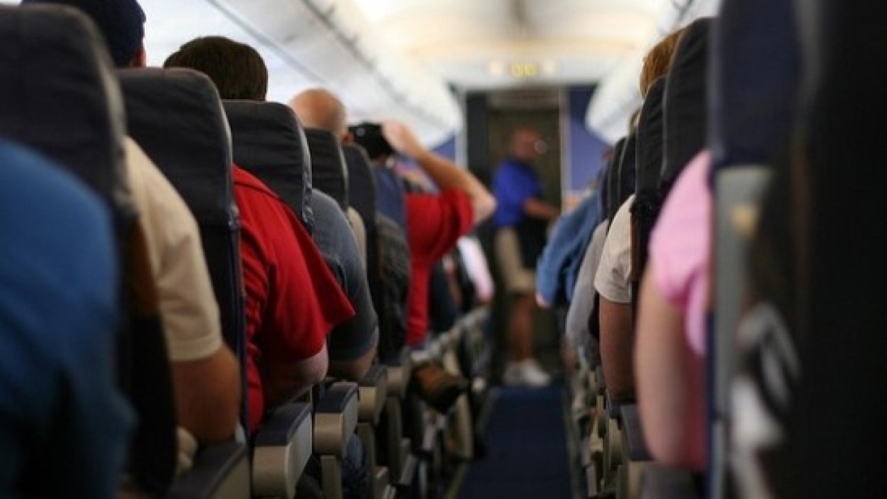 Foto - Uçakta pencere kenarı ortalığı karıştırdı! Dava açıldı!