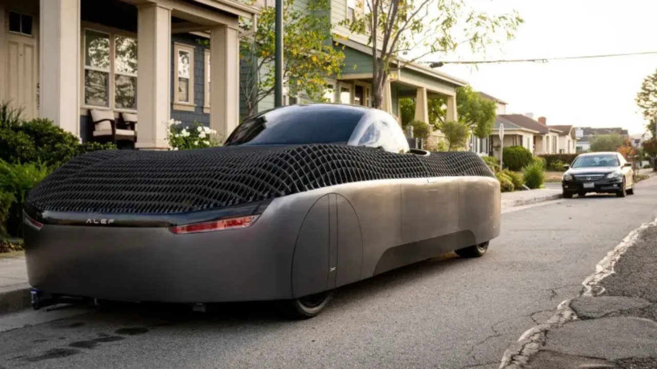 Foto - Uçan arabada deneme seferleri başladı! İşte satışa çıkacağı fiyat