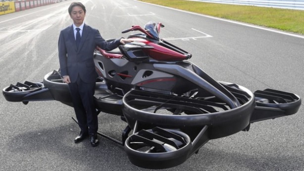 Foto - TOKYO'DA ÜRETİLDİ: Hoverbike yani havada uçabilen bir bisiklet ya da motosiklet gibi düşünülebilecek bu aracı Tokyo merkezli bir girişim üretti. Projenin destekçileri arasında elektronik devi Mitsubishi ve futbolcu Keisuke Honda bulunuyor. 