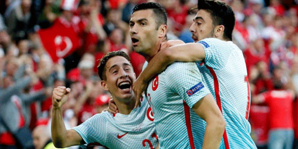 Foto - Ücretleri bile belli! Beşiktaş'tan Burak Yılmaz ve Ozan Tufan bombası