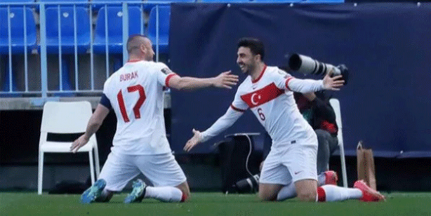 Ücretleri bile belli! Beşiktaş'tan Burak Yılmaz ve Ozan Tufan bombası