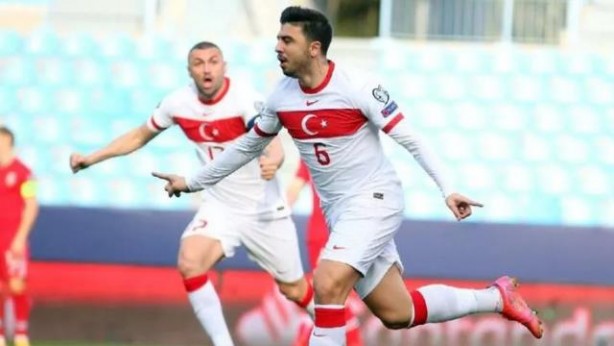 Foto - Ücretleri bile belli! Beşiktaş'tan Burak Yılmaz ve Ozan Tufan bombası