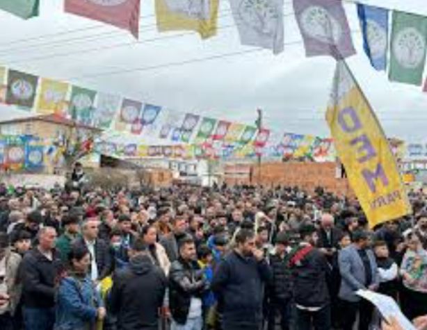 Foto - Üçü bir arada kirli ittifak