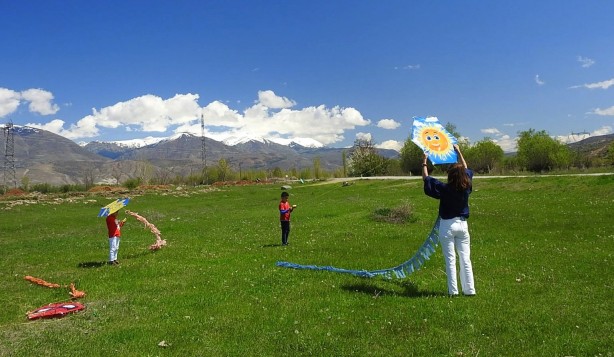 Foto - Uçurtma şenliği renkli görüntülere sahne oldu