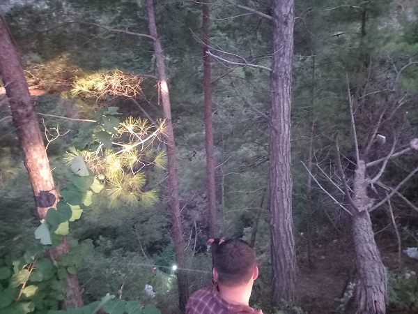 Foto - Uçuruma düşen kişi böyle kurtarıldı