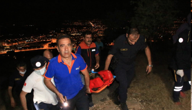 Foto - Uçurumda mahsur kaldı... Film gibi kurtarma operasyonu