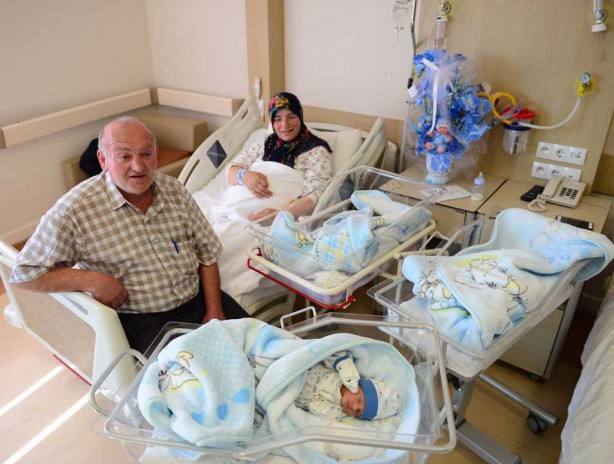 Foto - Üçüz bebeklerine Recep, Tayyip, Erdoğan ismi verdiler