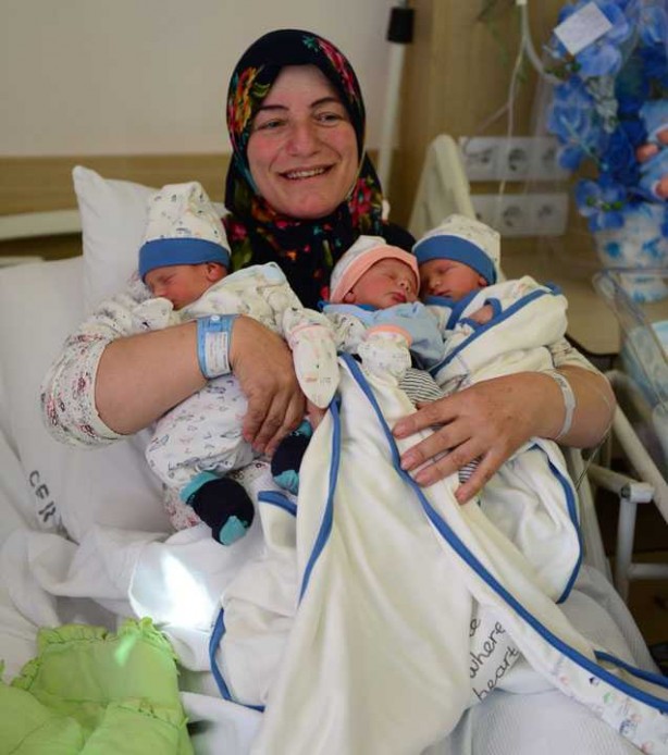 Üçüz bebeklerine Recep, Tayyip, Erdoğan ismi verdiler