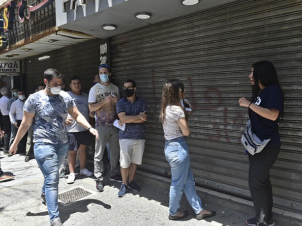 Foto - Ucuz dolara akın ettiler