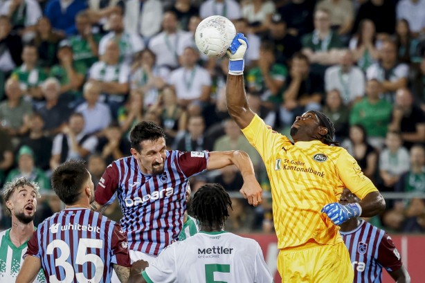 Foto - UEFA Avrupa Konferans Ligi: St. Gallen: 0 - Trabzonspor: 0