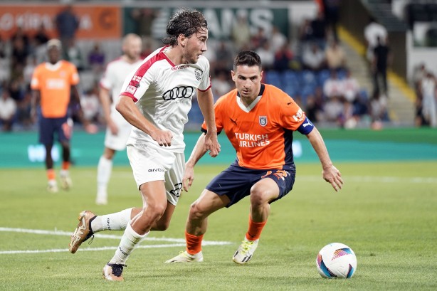 Foto - UEFA Konferans Ligi: Başakşehir: 2 - Iberia: 0