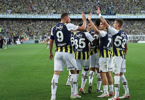 Foto - UEFA Konferans Ligi öncesi Fenerbahçe'de büyük deprem... Bir bu eksikti: İsmail Kartal ne yaptı böyle?