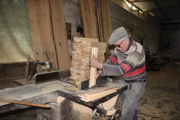 Foto - Uğruna parmaklarını kaybettiği mesleğini sürdürüyor