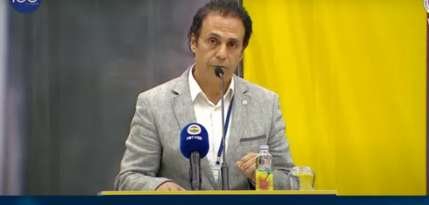 Foto - Uğur Dündar çıldırdı! Kürsüden böyle indirildi