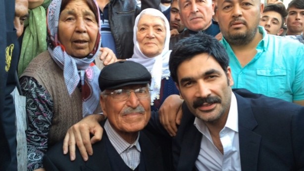 Foto - Uğur Işılak'a büyük ilgi