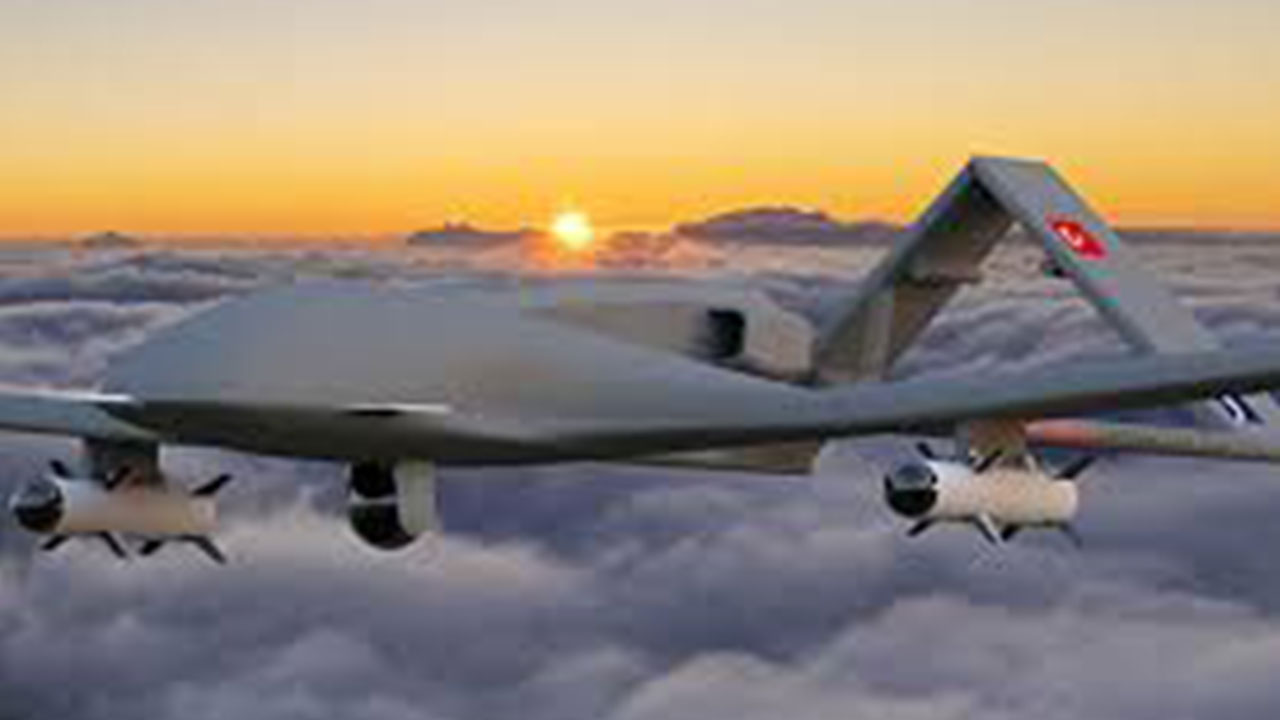 Foto - Üke şokta: Türkiye 2000 kilometre menzilli füze yapıyor! İHA'lar havadan inmiyor: Menzilin hedefindeyiz