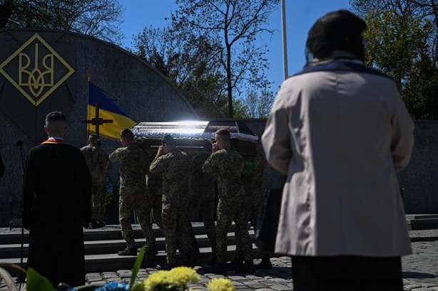 Foto - Ukrayna askeri için cenaze töreni
