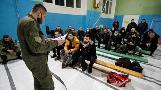 Foto - Ukrayna-Rusya gerilimi sürüyor! Eli silah tutan herkes askere çağrılıyor