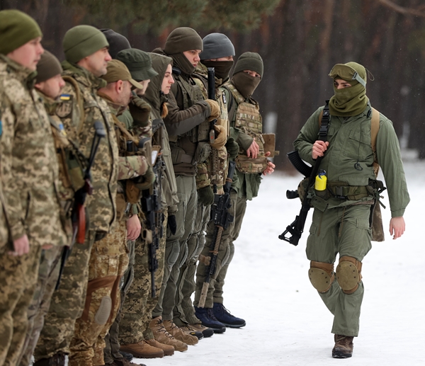 Foto - Ukrayna savaş hazırlıklarına başladı