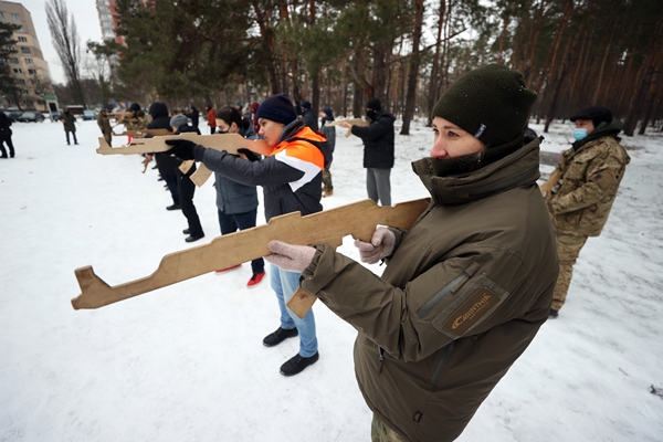 Foto - Ukrayna savaş hazırlıklarına başladı