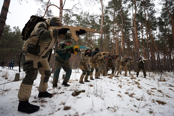 Foto - Ukrayna savaş hazırlıklarına başladı