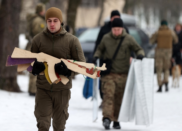 Foto - Ukrayna savaş hazırlıklarına başladı