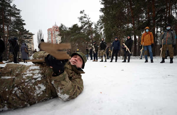 Foto - Ukrayna savaş hazırlıklarına başladı
