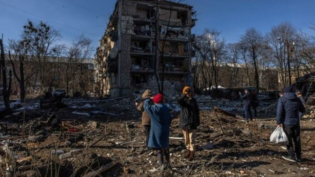 Ukrayna'da camiye sığınan yaklaşık 10 kişi Müslüman oldu!
