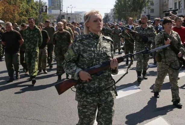 Ukrayna'da kadın askerler krize neden oldu! "Aşağılıyorlar" tepkisi