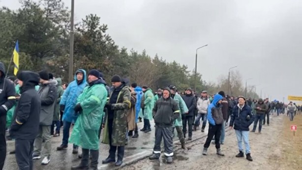 Foto - Ukrayna'da nükleer santral barikatı