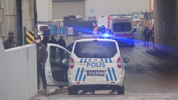 Foto - Ukrayna'da roketin isabet ettiği Türk gemisi Yalova'ya ulaştı! İşte ilk görüntüler...