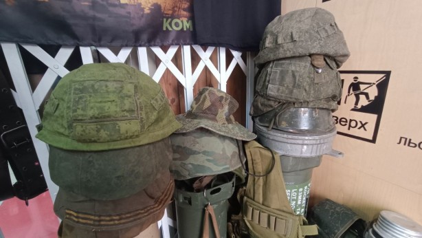 Foto - Ukrayna'da Rus silahları satışa çıkarıldı