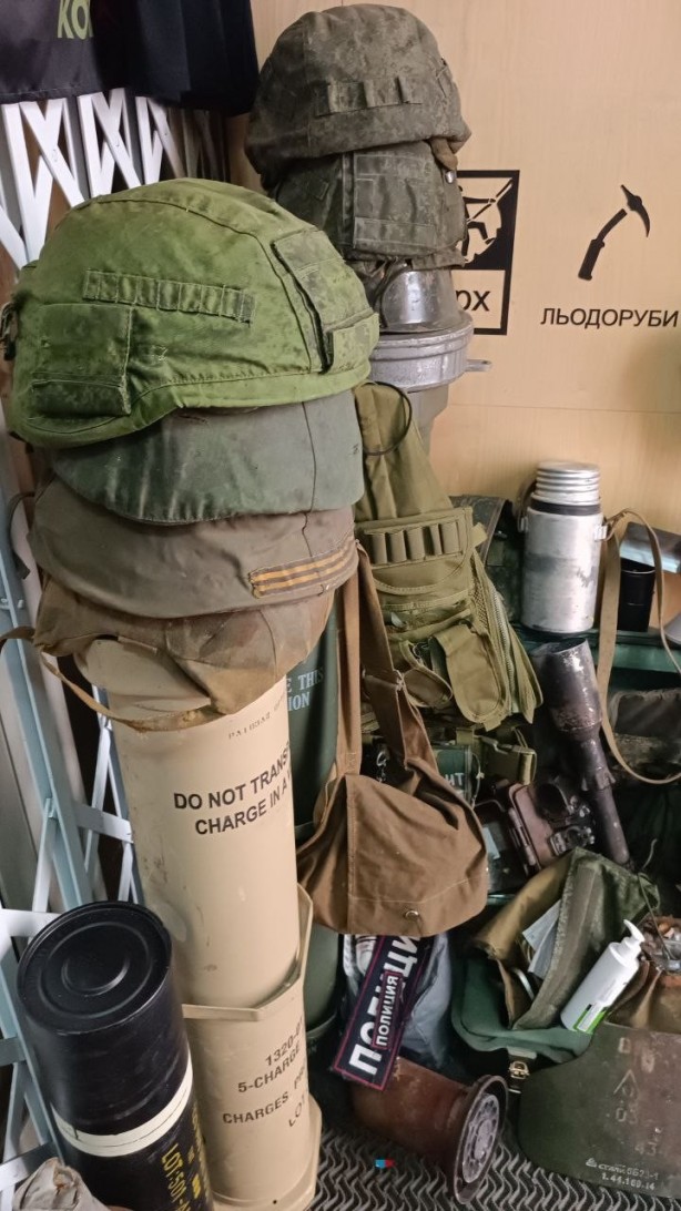 Foto - Ukrayna'da Rus silahları satışa çıkarıldı