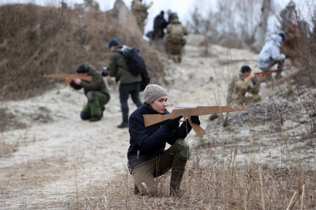 Foto - Ukrayna'da sivillere askeri eğitim!