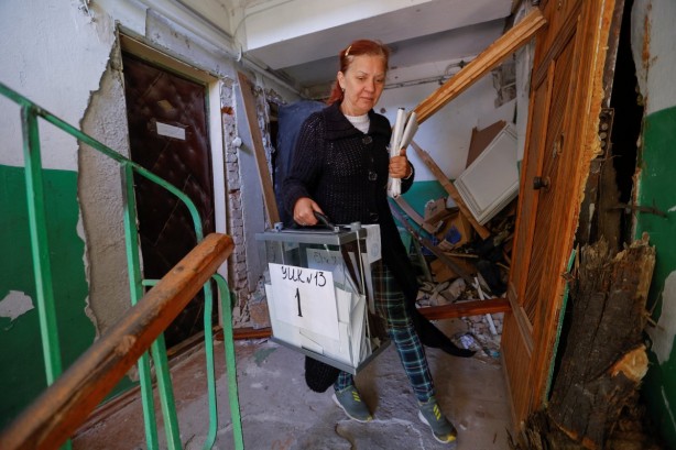 Foto - Ukrayna'dan referanduma tepki!