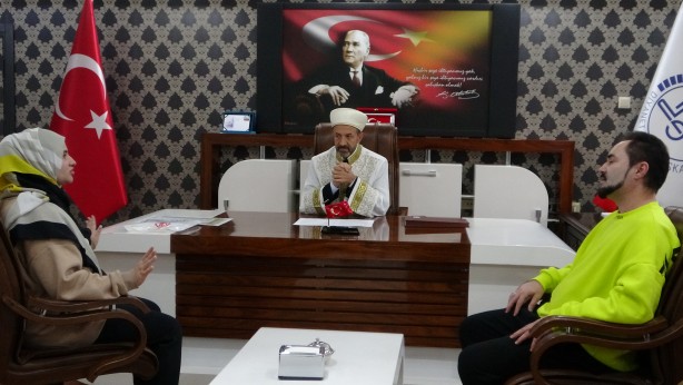 Foto - Ukraynalı genç kadın İslam'la şereflenip Zeynep ismini aldı