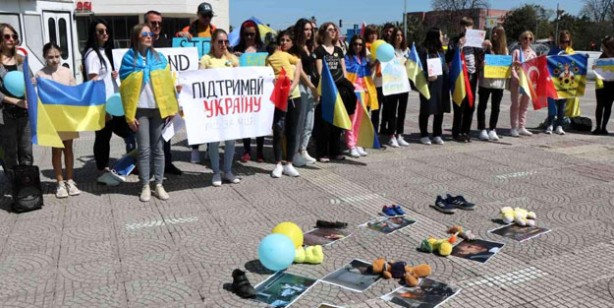 Ukraynalılar gözyaşlarıyla Samsun'dan dünyaya seslendi