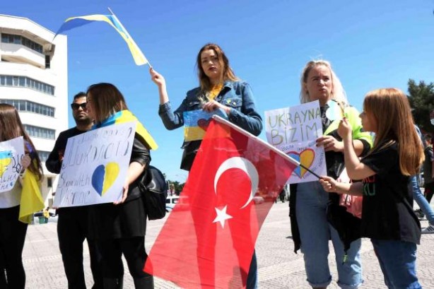 Foto - Ukraynalılar gözyaşlarıyla Samsun'dan dünyaya seslendi