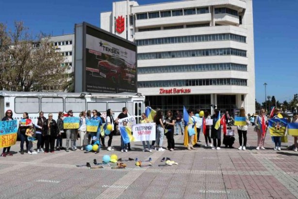 Foto - Ukraynalılar gözyaşlarıyla Samsun'dan dünyaya seslendi